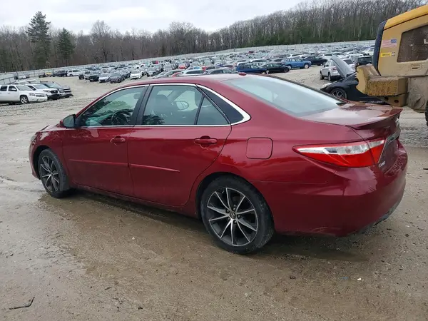 4T1BF1FK7HU661420 2017 TOYOTA CAMRY - Image 2