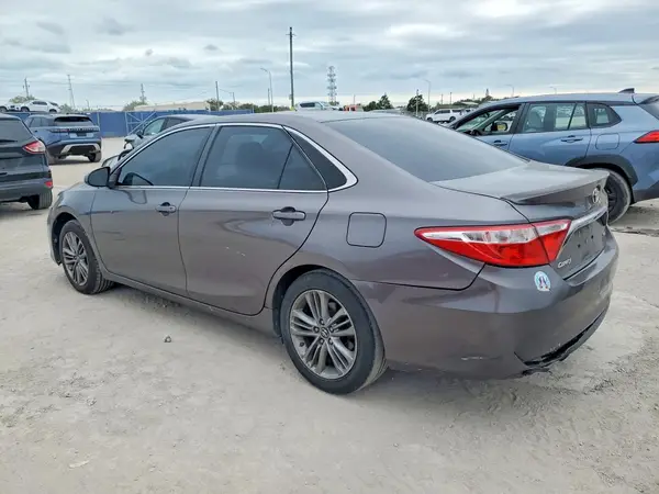 4T1BF1FK7HU665158 2017 TOYOTA CAMRY - Image 2