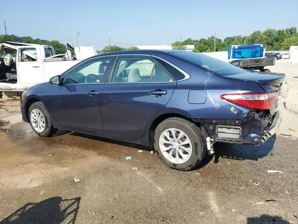 4T1BF1FK7HU667881 2017 TOYOTA CAMRY - Image 2