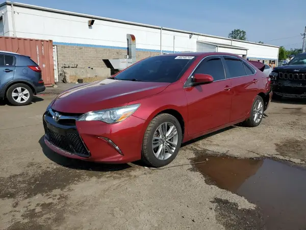 4T1BF1FK7HU668173 2017 TOYOTA CAMRY - Image 1