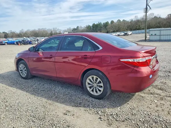 4T1BF1FK7HU669999 2017 TOYOTA CAMRY - Image 2