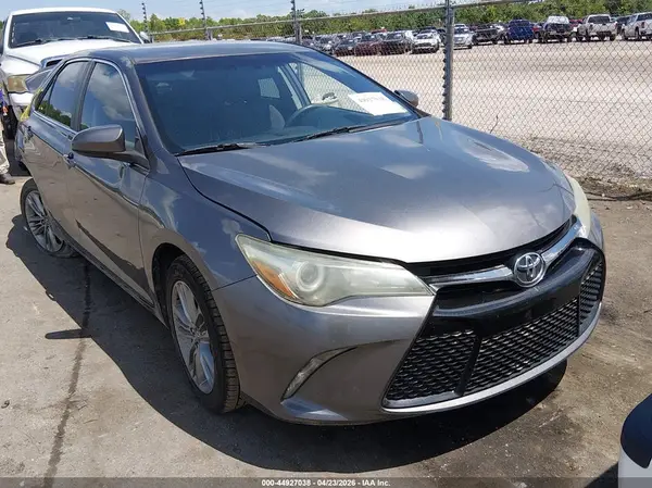 4T1BF1FK7HU671056 2017 TOYOTA CAMRY - Image 1
