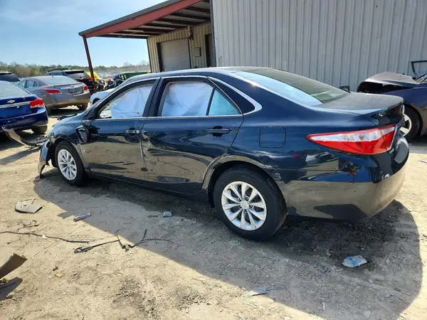 4T1BF1FK7HU672501 2017 TOYOTA CAMRY - Image 2