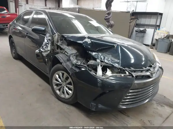 4T1BF1FK7HU672871 2017 TOYOTA CAMRY - Image 1