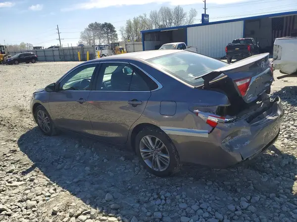 4T1BF1FK7HU673308 2017 TOYOTA CAMRY - Image 2
