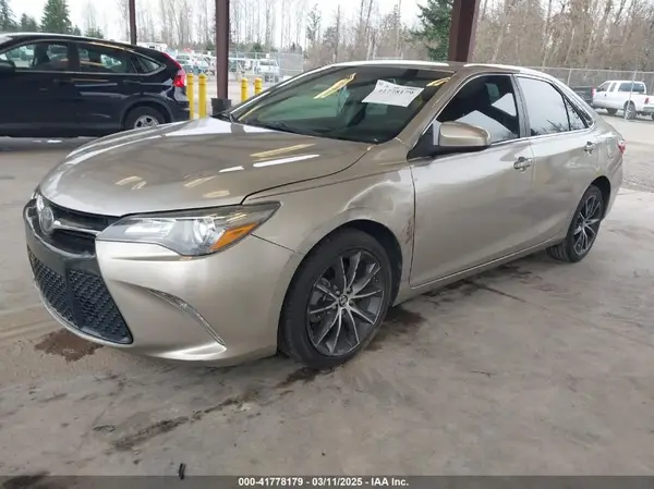 4T1BF1FK7HU676306 2017 TOYOTA CAMRY - Image 2