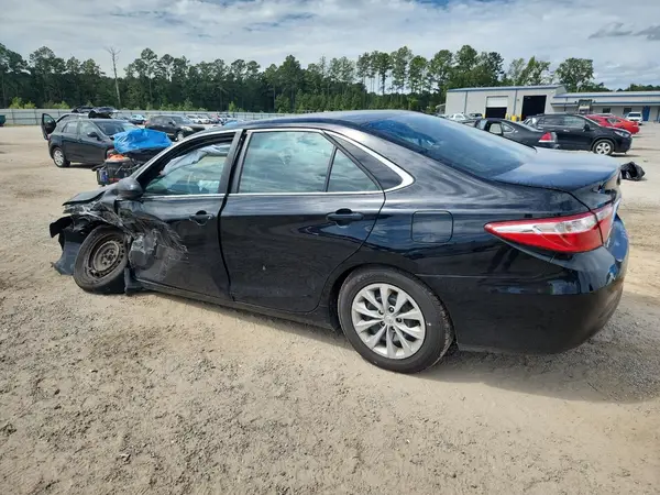 4T1BF1FK7HU677259 2017 TOYOTA CAMRY - Image 2
