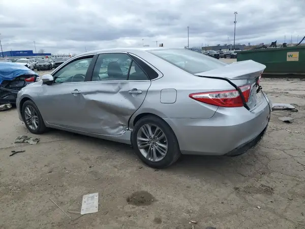 4T1BF1FK7HU677343 2017 TOYOTA CAMRY - Image 2