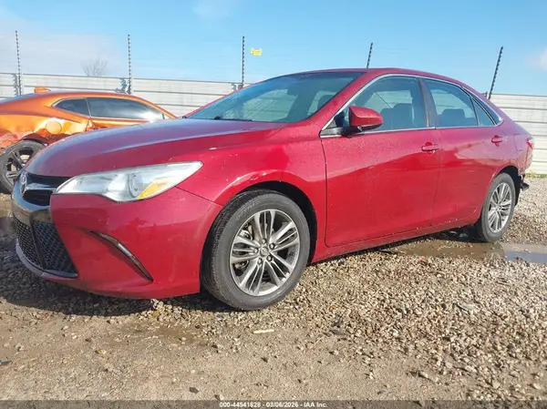 4T1BF1FK7HU677391 2017 TOYOTA CAMRY - Image 2