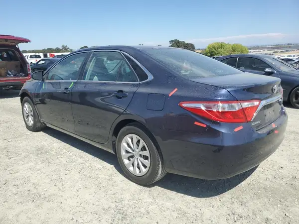 4T1BF1FK7HU678086 2017 TOYOTA CAMRY - Image 2