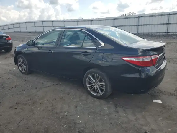 4T1BF1FK7HU683465 2017 TOYOTA CAMRY - Image 2