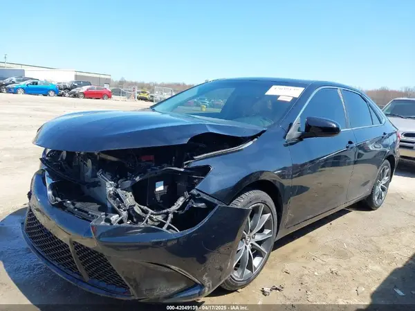 4T1BF1FK7HU683790 2017 TOYOTA CAMRY - Image 2