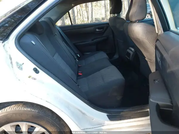4T1BF1FK7HU684132 2017 TOYOTA CAMRY - Image 8