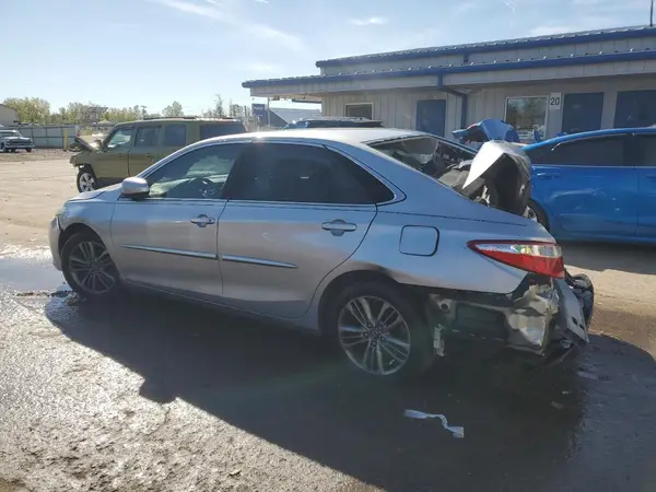 4T1BF1FK7HU686513 2017 TOYOTA CAMRY - Image 2