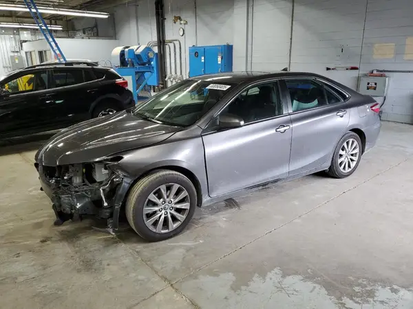 4T1BF1FK7HU689038 2017 TOYOTA CAMRY - Image 1