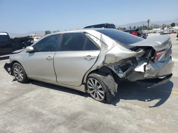 4T1BF1FK7HU689282 2017 TOYOTA CAMRY - Image 2