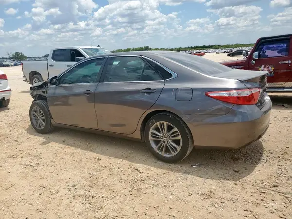 4T1BF1FK7HU691369 2017 TOYOTA CAMRY - Image 2