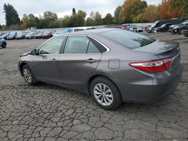 4T1BF1FK7HU691517 2017 TOYOTA CAMRY - Image 2