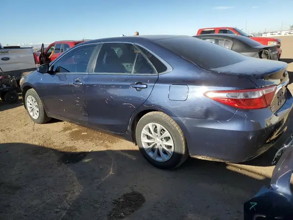 4T1BF1FK7HU693090 2017 TOYOTA CAMRY - Image 2