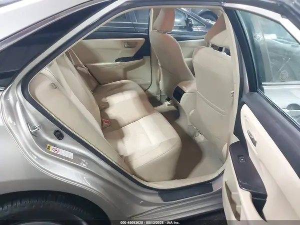 4T1BF1FK7HU695325 2017 TOYOTA CAMRY - Image 8