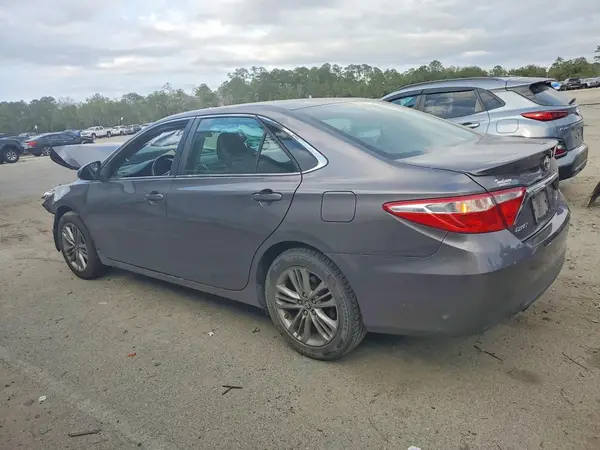 4T1BF1FK7HU697169 2017 TOYOTA CAMRY - Image 2