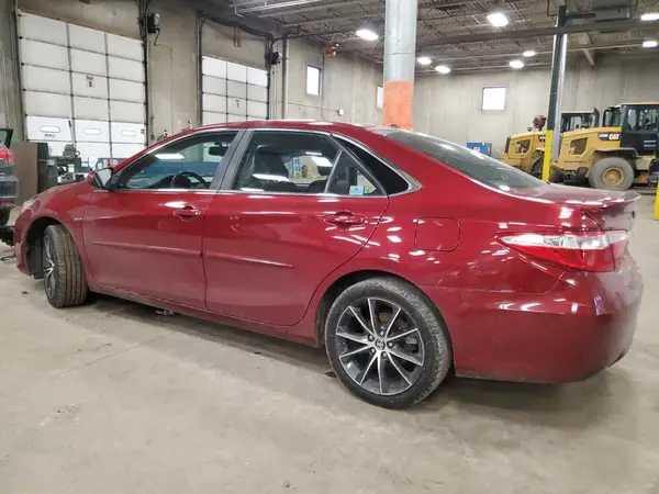 4T1BF1FK7HU697415 2017 TOYOTA CAMRY - Image 2
