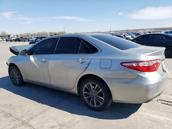 4T1BF1FK7HU700071 2017 TOYOTA CAMRY - Image 2