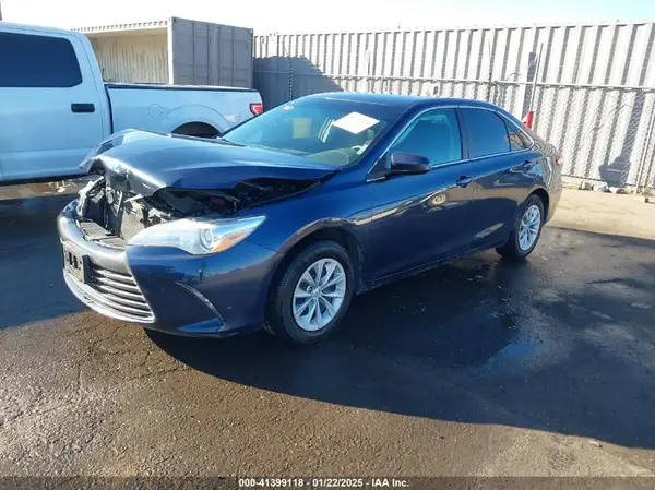 4T1BF1FK7HU700166 2017 TOYOTA CAMRY - Image 2