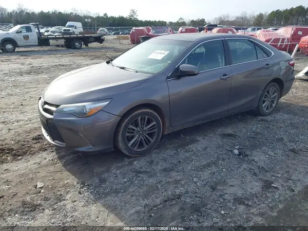4T1BF1FK7HU703293 2017 TOYOTA CAMRY - Image 2
