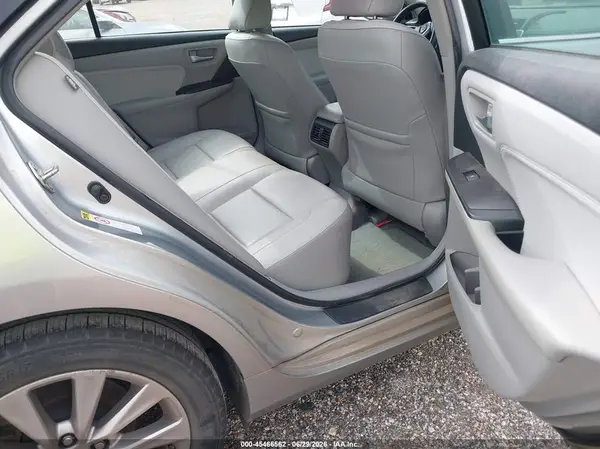 4T1BF1FK7HU704153 2017 TOYOTA CAMRY - Image 8