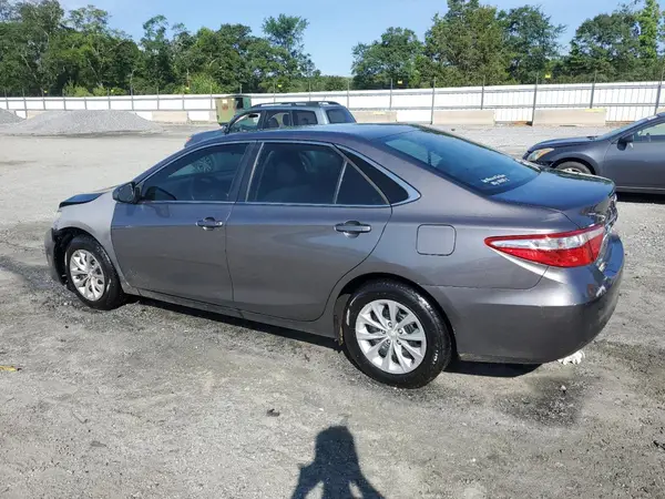 4T1BF1FK7HU706663 2017 TOYOTA CAMRY - Image 2
