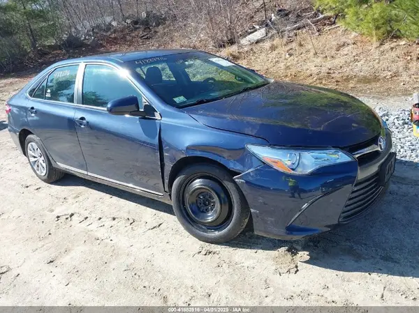4T1BF1FK7HU712351 2017 TOYOTA CAMRY - Image 1