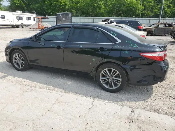 4T1BF1FK7HU719865 2017 TOYOTA CAMRY - Image 2