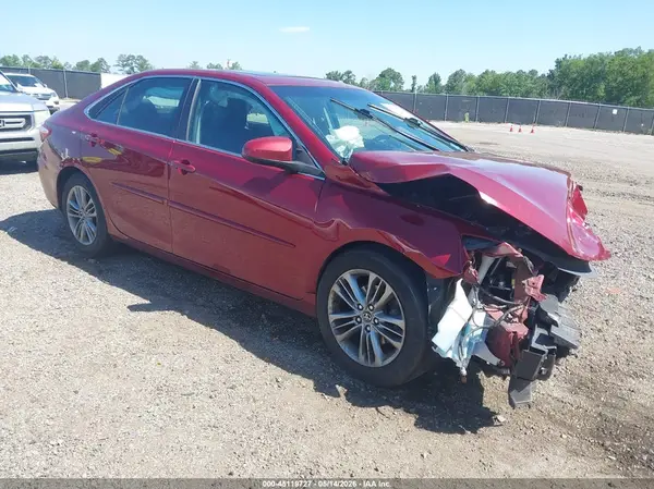 4T1BF1FK7HU729490 2017 TOYOTA CAMRY - Image 1