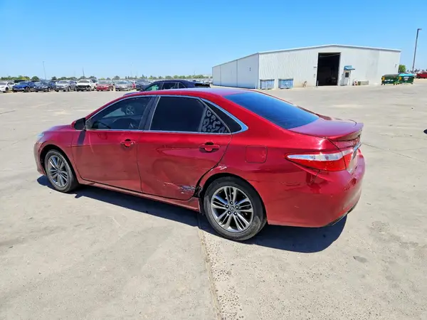 4T1BF1FK7HU729974 2017 TOYOTA CAMRY - Image 2