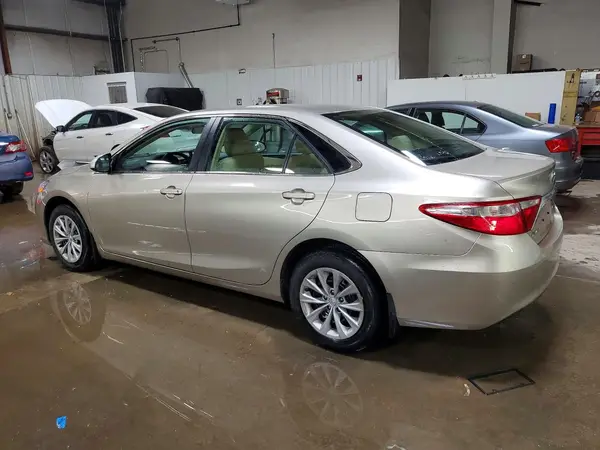 4T1BF1FK7HU732423 2017 TOYOTA CAMRY - Image 2