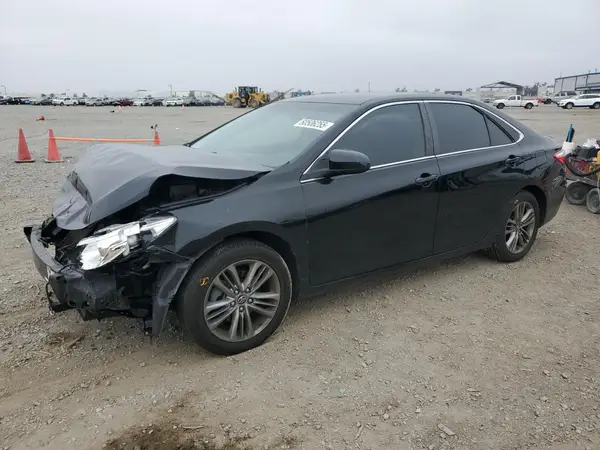 4T1BF1FK7HU733085 2017 TOYOTA CAMRY - Image 1