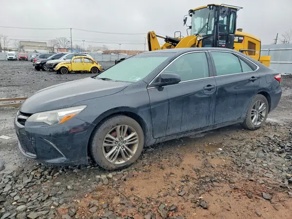 4T1BF1FK7HU736584 2017 TOYOTA CAMRY - Image 1