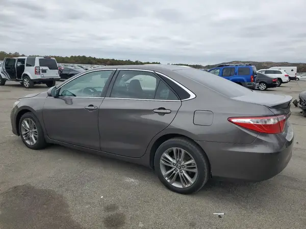 4T1BF1FK7HU736973 2017 TOYOTA CAMRY - Image 2