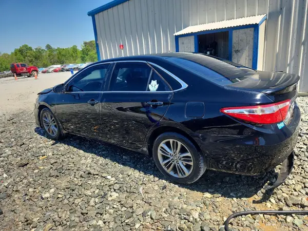 4T1BF1FK7HU738366 2017 TOYOTA CAMRY - Image 2
