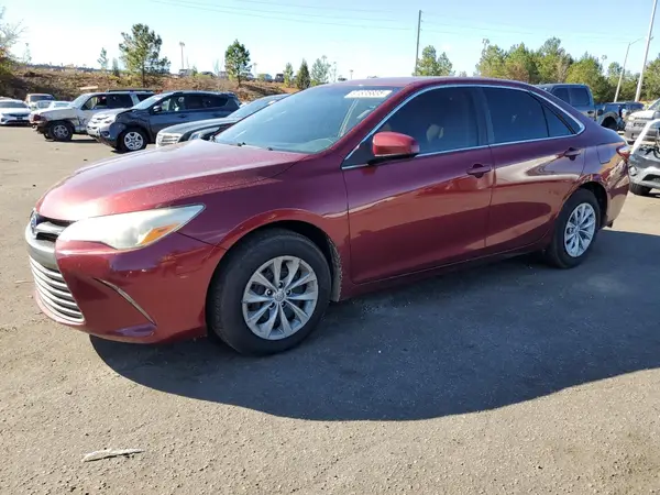 4T1BF1FK7HU741994 2017 TOYOTA CAMRY - Image 1