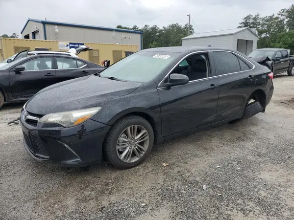 4T1BF1FK7HU742613 2017 TOYOTA CAMRY - Image 1