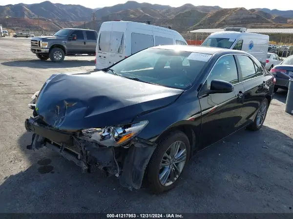 4T1BF1FK7HU744622 2017 TOYOTA CAMRY - Image 2