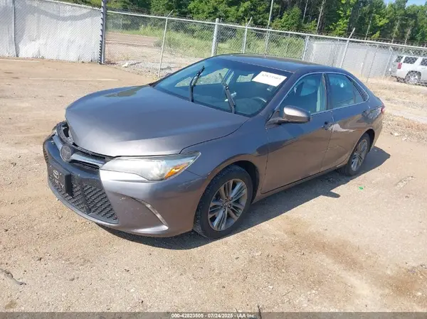 4T1BF1FK7HU745172 2017 TOYOTA CAMRY - Image 2