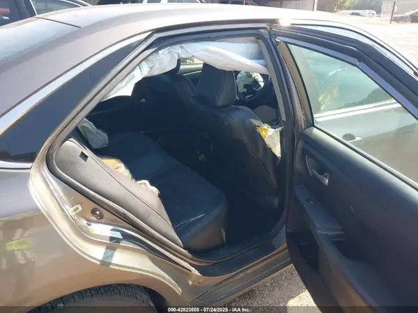 4T1BF1FK7HU745172 2017 TOYOTA CAMRY - Image 8