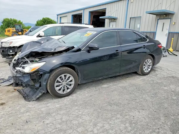 4T1BF1FK7HU748525 2017 TOYOTA CAMRY - Image 1