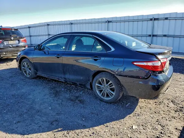 4T1BF1FK7HU750923 2017 TOYOTA CAMRY - Image 2