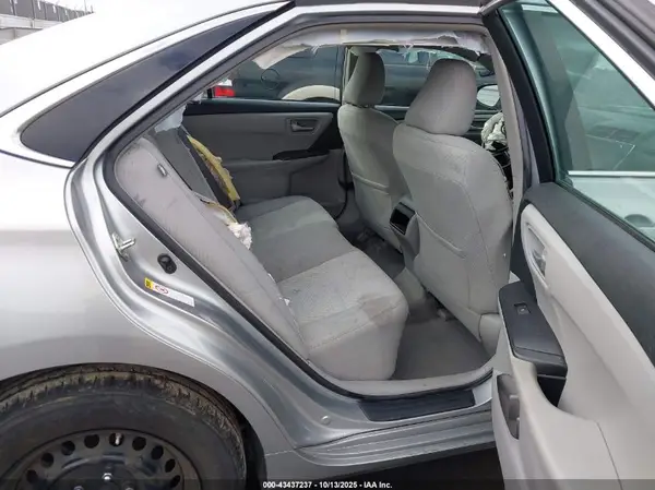 4T1BF1FK7HU751652 2017 TOYOTA CAMRY - Image 8