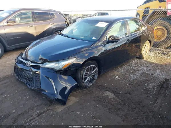 4T1BF1FK7HU752543 2017 TOYOTA CAMRY - Image 2