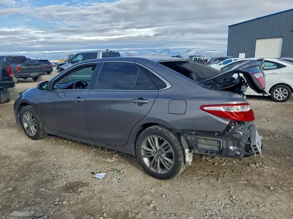 4T1BF1FK7HU753496 2017 TOYOTA CAMRY - Image 2